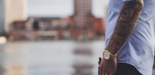 כיצד נעשית הסרת קעקועים מקצועית