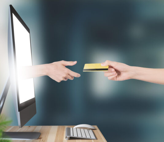 למה כל עסק צריך לחשוב פעמיים לפני שהוא מוותר על סליקת כרטיסי אשראי?