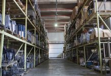 הפתרון המושלם לאחסון: מדפים מודולריים, לחנויות ומידוף למחסן