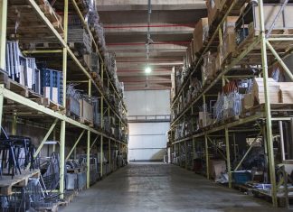 הפתרון המושלם לאחסון: מדפים מודולריים, לחנויות ומידוף למחסן